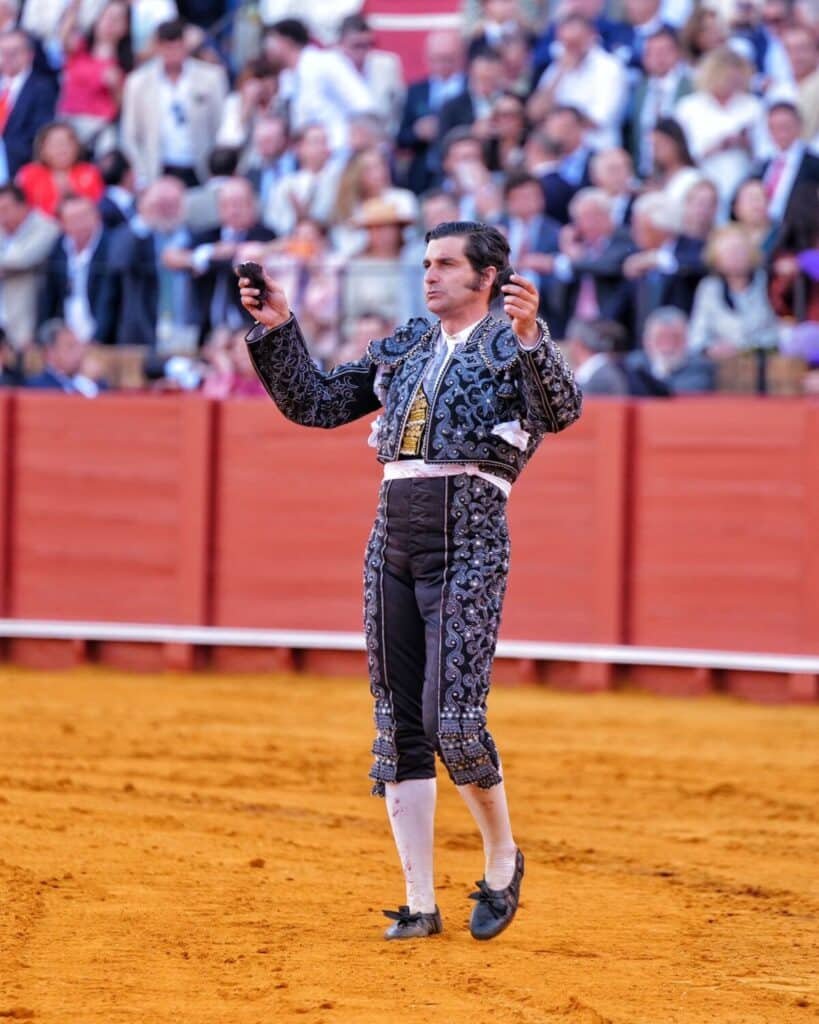 BANQUETE TAURINO CON MORANTE EN LA MAESTRANZA DE SEVILLA !!!