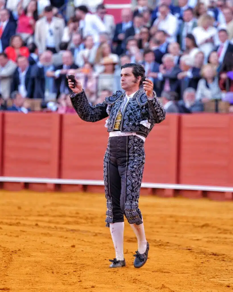 BANQUETE TAURINO CON MORANTE EN LA MAESTRANZA DE SEVILLA !!!