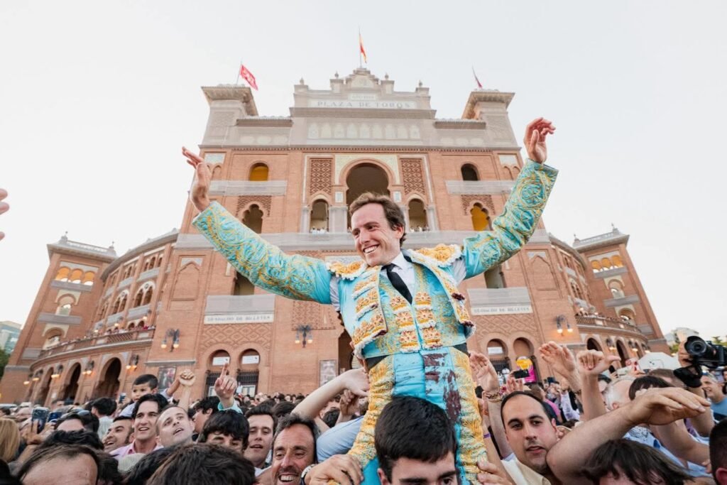 SEGUNDA PUERTA GRANDE PARA ROMÁN ANTE LOS VICTORINOS EN LAS VENTAS DE MADRID!!