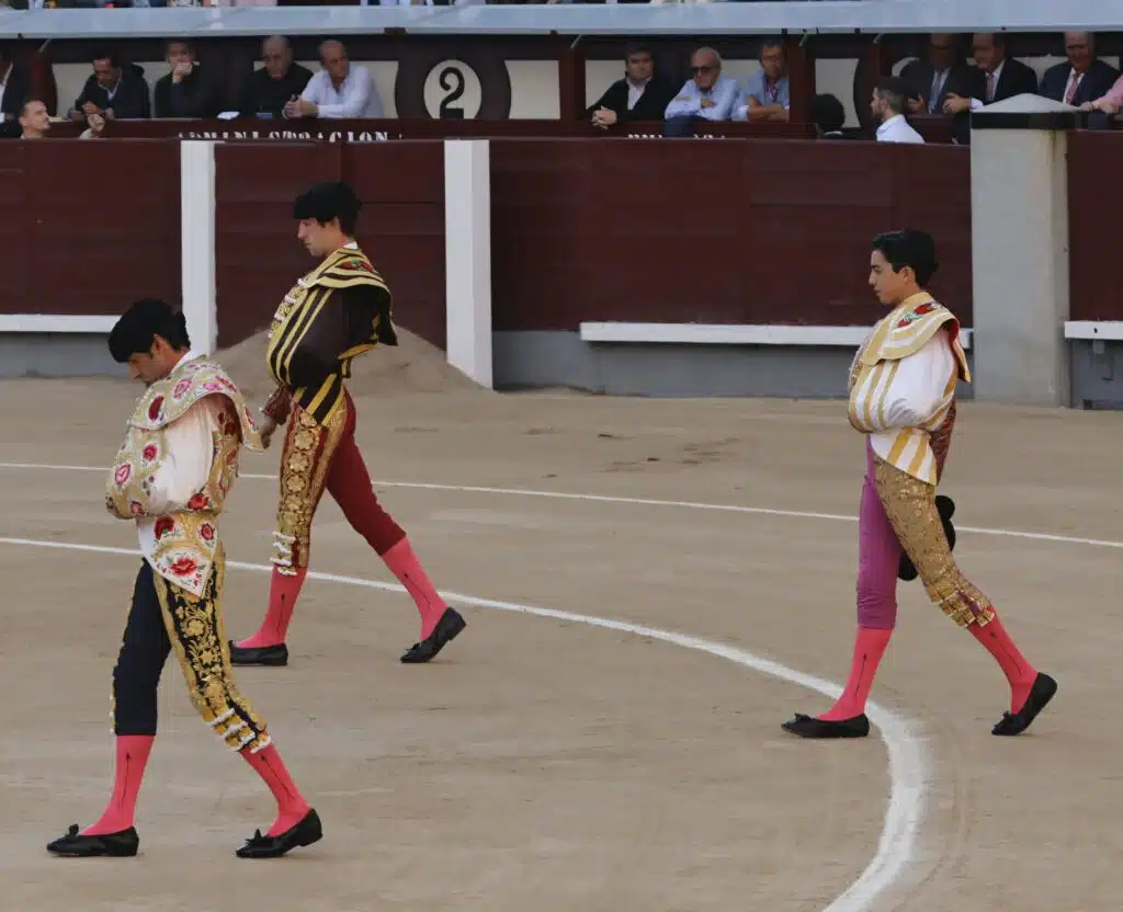 LOS VICTORIANOS ENVIARON A LA TERNA DE VACÍO EN LAS VENTAS!!