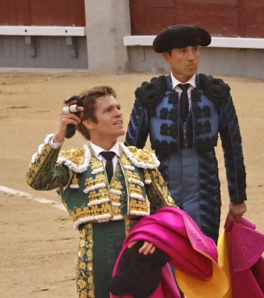 BORJA CORTA LA ÚNICA OREJA A LOS VICTORINOS, HOY EN MADRID!!